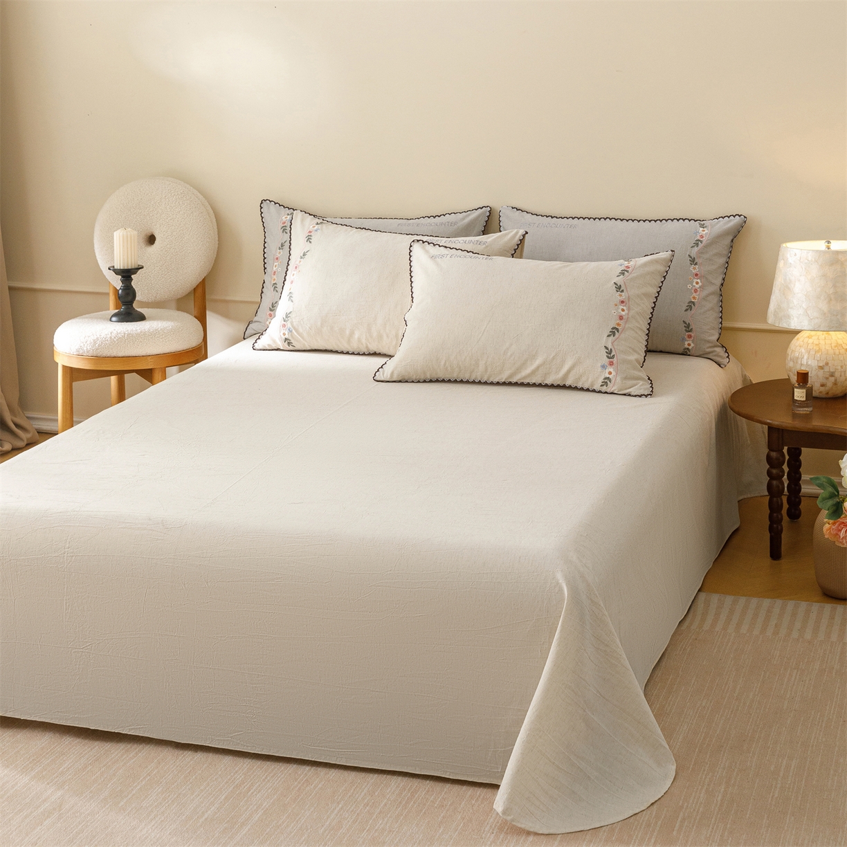 91家纺网 家纺一手货源 找家纺 艾莱家纺 2026新款棉麻刺绣花边款四件套花屿熙 花屿熙-本色