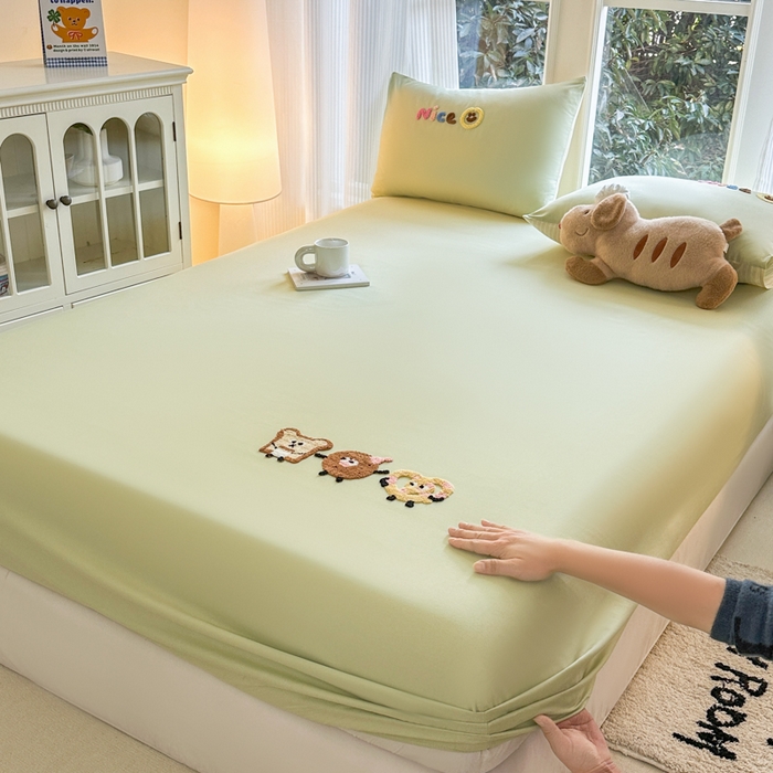91家纺网 家纺一手货源 找家纺 （总）欣宜家纺 2026新款卡通全棉纯棉纯色绣花床垫保护套罩单床笠床笠单件单品床笠
