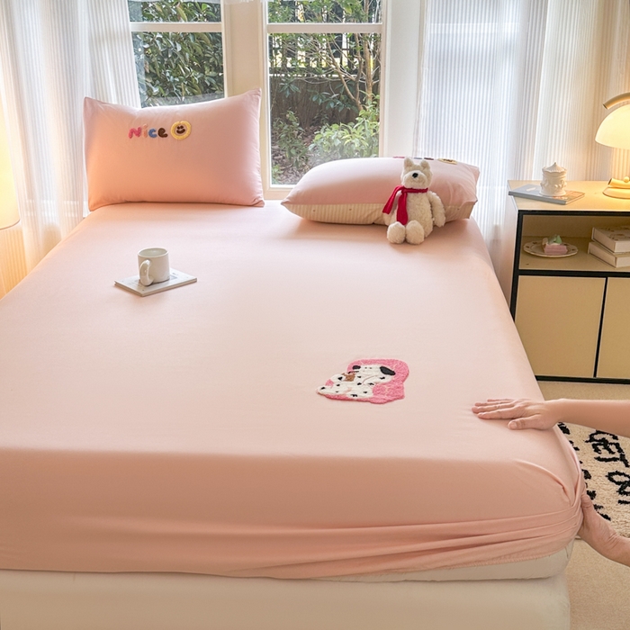 91家纺网 家纺一手货源 找家纺 （总）欣宜家纺 2026新款卡通全棉纯棉纯色绣花床垫保护套罩单床笠床笠单件单品床笠