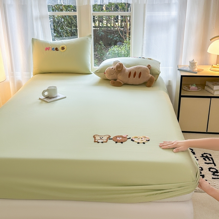 91家纺网 家纺一手货源 找家纺 欣宜家纺 2026新款卡通全棉纯棉纯色绣花床垫保护套罩单床笠床笠单件单品床笠 奶油绿
