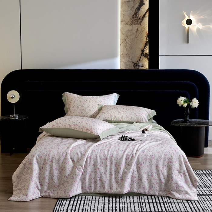 91家纺网 家纺一手货源 找家纺 慕梵家居 2026春夏新款100%莱赛尔天丝夏被空调被夏凉被四件套 诗序