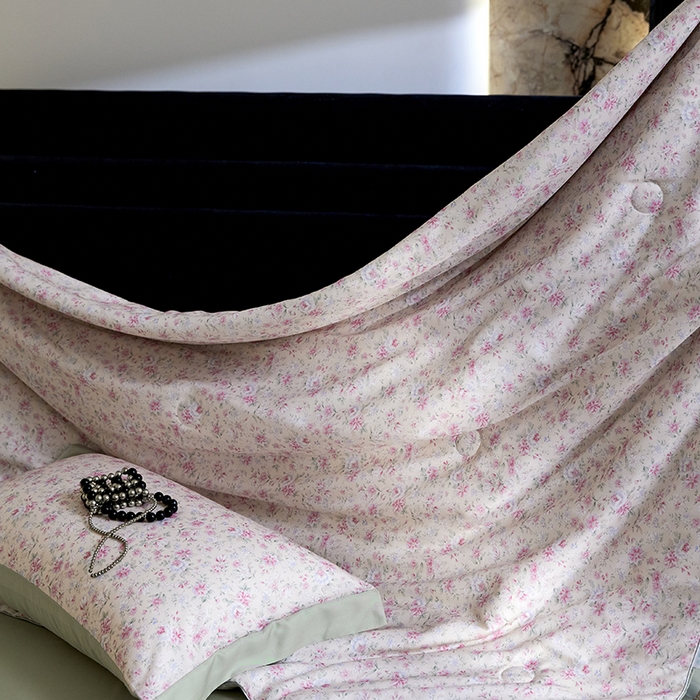 91家纺网 家纺一手货源 找家纺 慕梵家居 2026春夏新款100%莱赛尔天丝夏被空调被夏凉被四件套 诗序