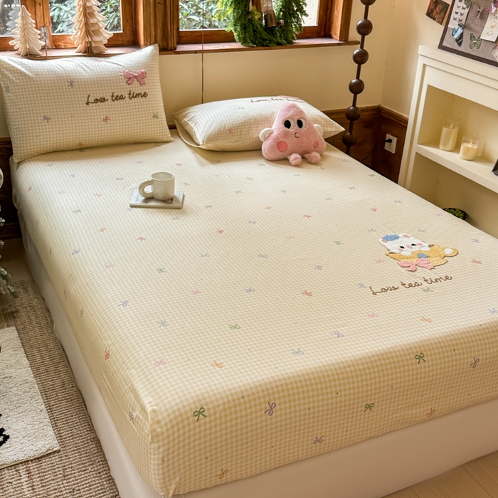 91家纺网 家纺一手货源 找家纺 欣宜家纺 2026新款13070全棉纯棉印花绣花卡通床垫保护套罩单床笠床笠单件单品床笠 曲奇黄