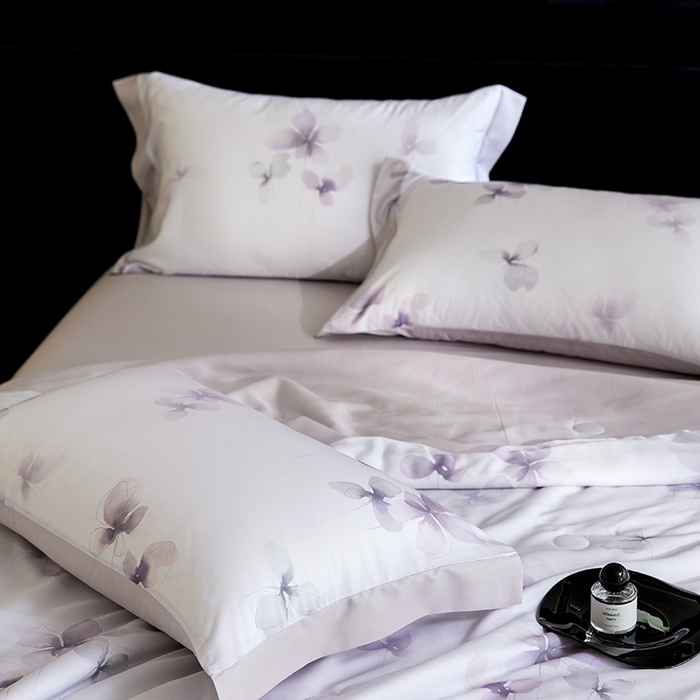 91家纺网 家纺一手货源 找家纺 慕梵家居 2026春夏新款100%莱赛尔天丝夏被空调被夏凉被四件套 雾蝶花