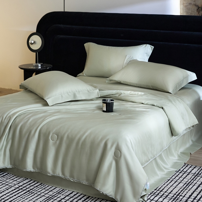 91家纺网 家纺一手货源 找家纺 慕梵家居 2026春夏新款100%莱赛尔天丝夏被空调被夏凉被四件套 悠然绿