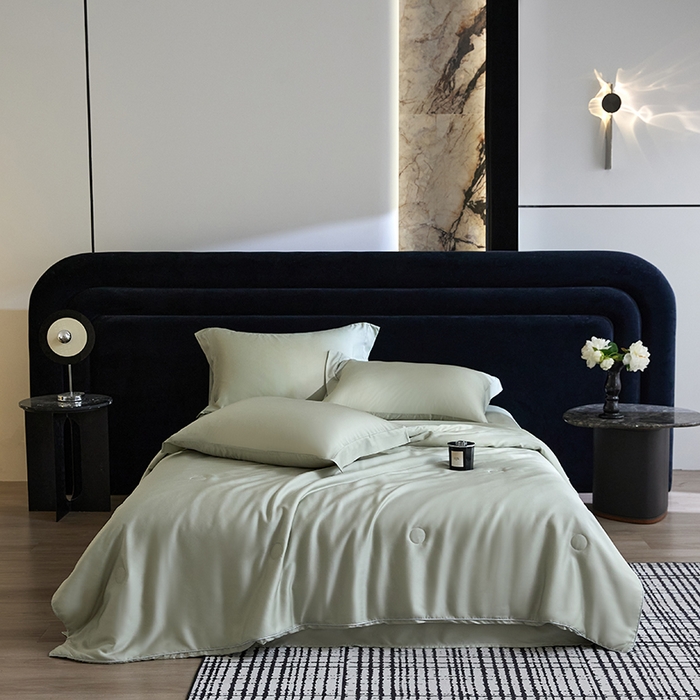 91家纺网 家纺一手货源 找家纺 慕梵家居 2026春夏新款100%莱赛尔天丝夏被空调被夏凉被四件套 悠然绿