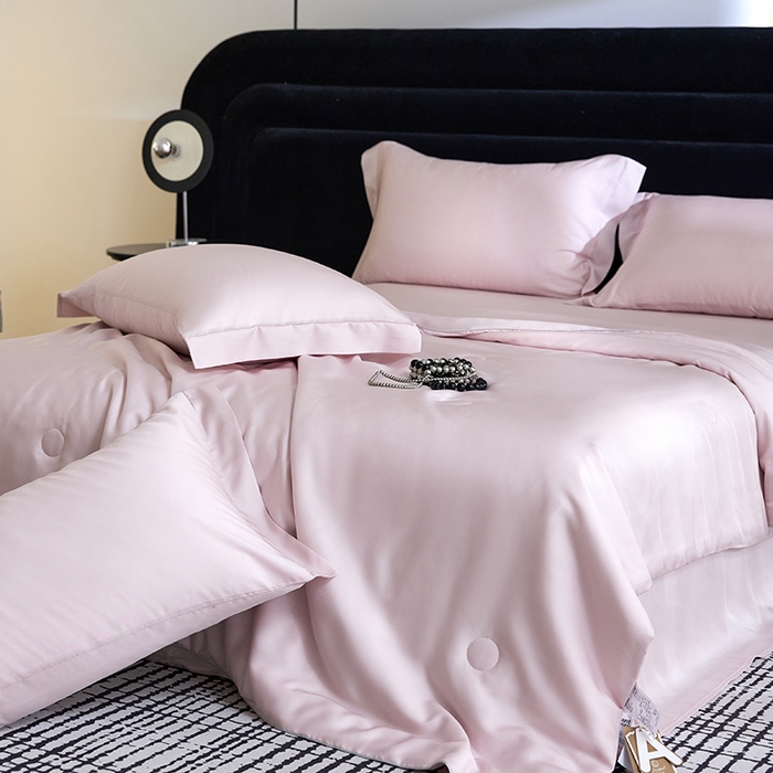 91家纺网 家纺一手货源 找家纺 慕梵家居 2026春夏新款100%莱赛尔天丝夏被空调被夏凉被四件套 珍珠腮红