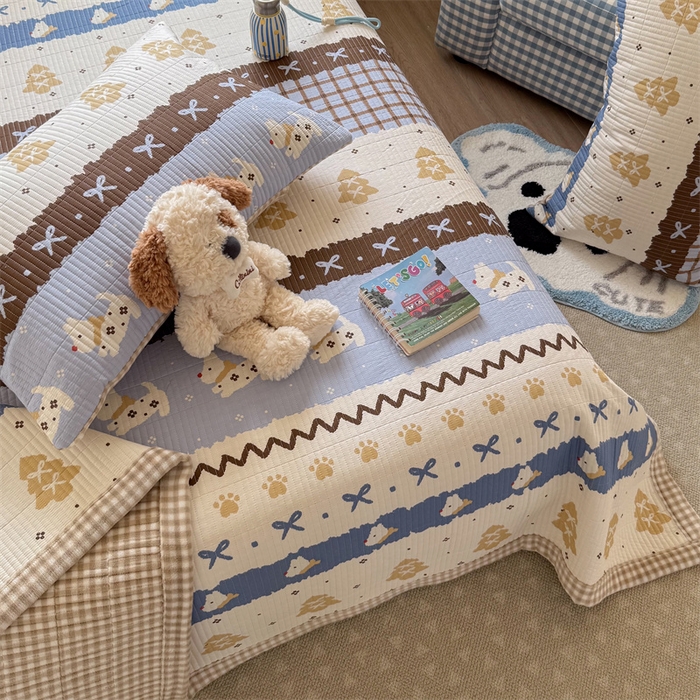 91家纺网 家纺一手货源 找家纺 暖生活 2026新款a版全棉水洗棉b版230g牛奶绒印花床盖单品床盖单件三件套 费尔岛小狗