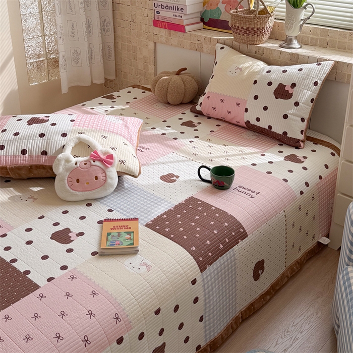 91家纺网 家纺一手货源 找家纺 暖生活 2026新款a版全棉水洗棉b版230g牛奶绒印花床盖单品床盖单件三件套 粉咖拼图