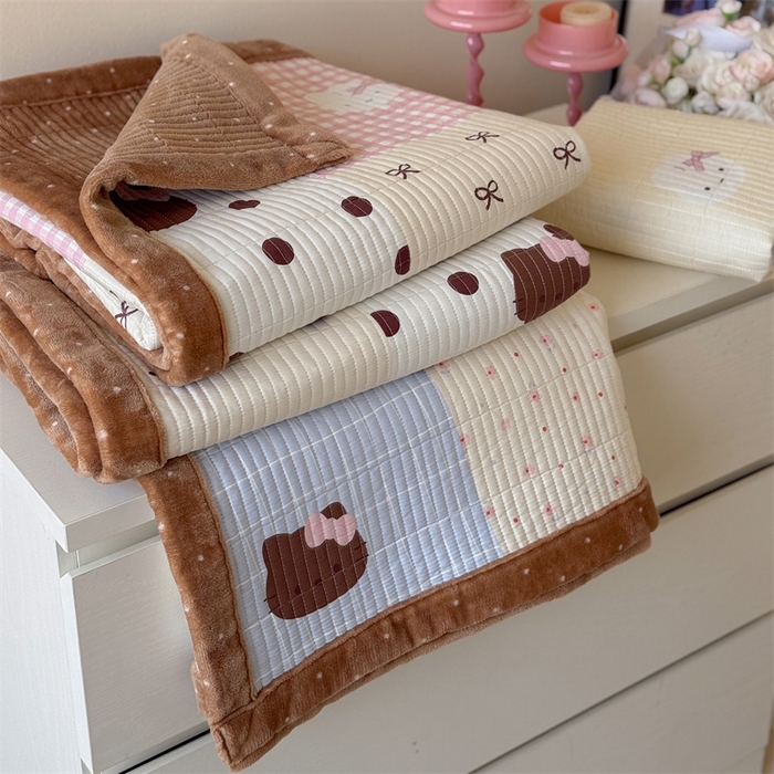 91家纺网 家纺一手货源 找家纺 暖生活 2026新款a版全棉水洗棉b版230g牛奶绒印花床盖单品床盖单件三件套 粉咖拼图