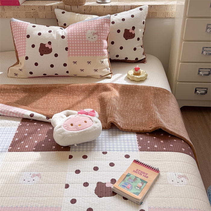 91家纺网 家纺一手货源 找家纺 暖生活 2026新款a版全棉水洗棉b版230g牛奶绒印花床盖单品床盖单件三件套 粉咖拼图