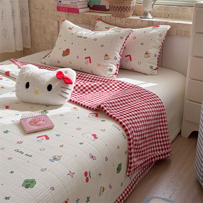 91家纺网 家纺一手货源 找家纺 暖生活 2026新款a版全棉水洗棉b版230g牛奶绒印花床盖单品床盖单件三件套 红格凯蒂