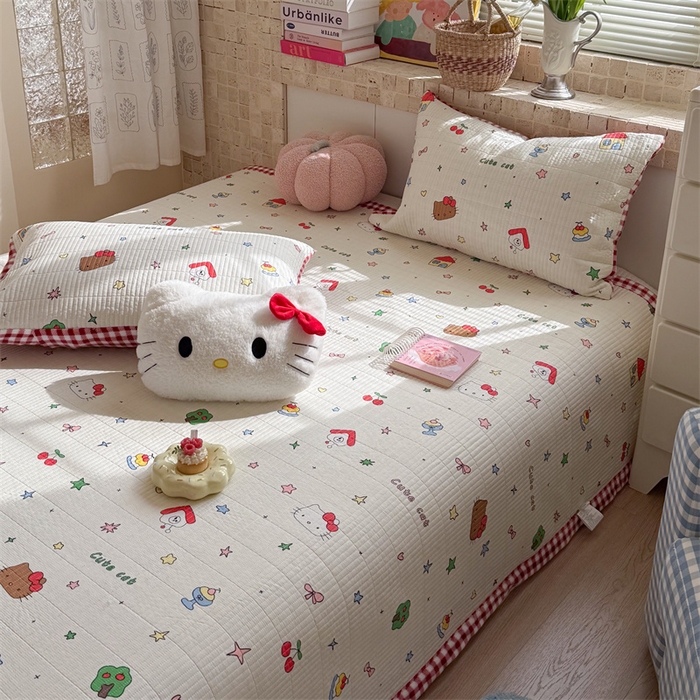 91家纺网 家纺一手货源 找家纺 暖生活 2026新款a版全棉水洗棉b版230g牛奶绒印花床盖单品床盖单件三件套 红格凯蒂