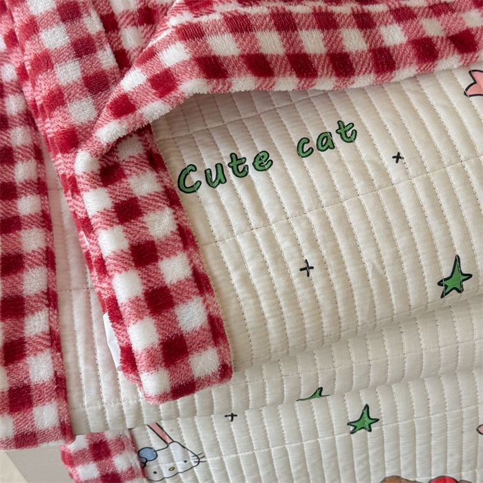 91家纺网 家纺一手货源 找家纺 暖生活 2026新款a版全棉水洗棉b版230g牛奶绒印花床盖单品床盖单件三件套 红格凯蒂