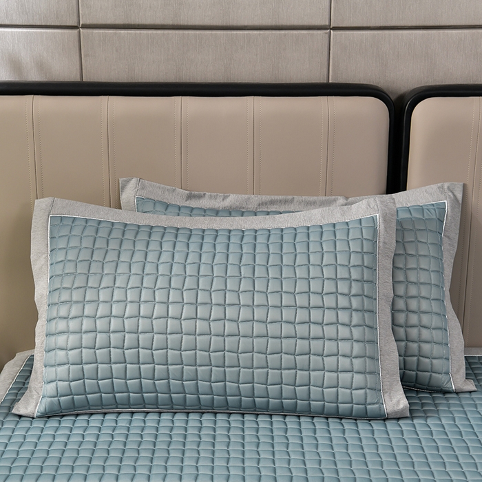 91家纺网 家纺一手货源 找家纺 小牛席业 2026新款经典款-小冰块加厚乳胶席凉席藤席冰藤席竹席空调席草席冰丝席豆豆席乳胶席三件套 经典款-小冰块乳胶席系列（加厚款）-宝石蓝