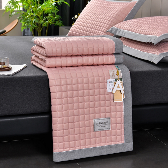 91家纺网 家纺一手货源 找家纺 小牛席业 2026新款经典款-小冰块加厚乳胶席凉席藤席冰藤席竹席空调席草席冰丝席豆豆席乳胶席三件套 经典款-小冰块乳胶席系列（加厚款）-豆沙