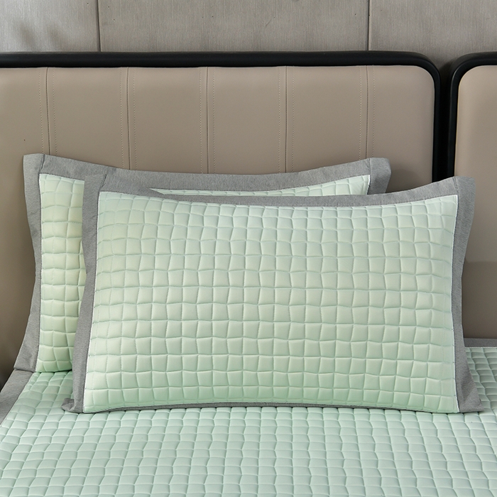 91家纺网 家纺一手货源 找家纺 小牛席业 2026新款经典款-小冰块加厚乳胶席凉席藤席冰藤席竹席空调席草席冰丝席豆豆席乳胶席三件套 经典款-小冰块乳胶席系列（加厚款）-水绿