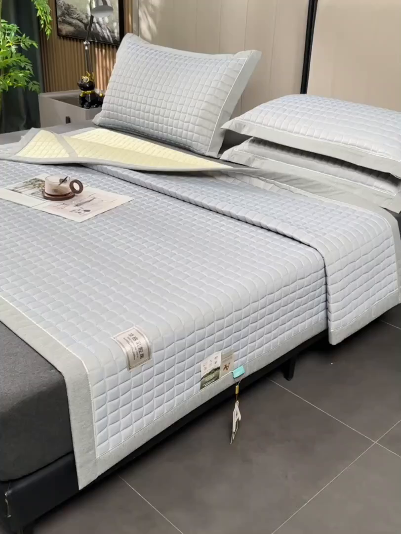 91家纺网 家纺一手货源 找家纺 小牛席业 2026新款经典款-小冰块加厚乳胶席凉席藤席冰藤席竹席空调席草席冰丝席豆豆席乳胶席三件套 经典款-小冰块乳胶席系列（加厚款）-浅灰