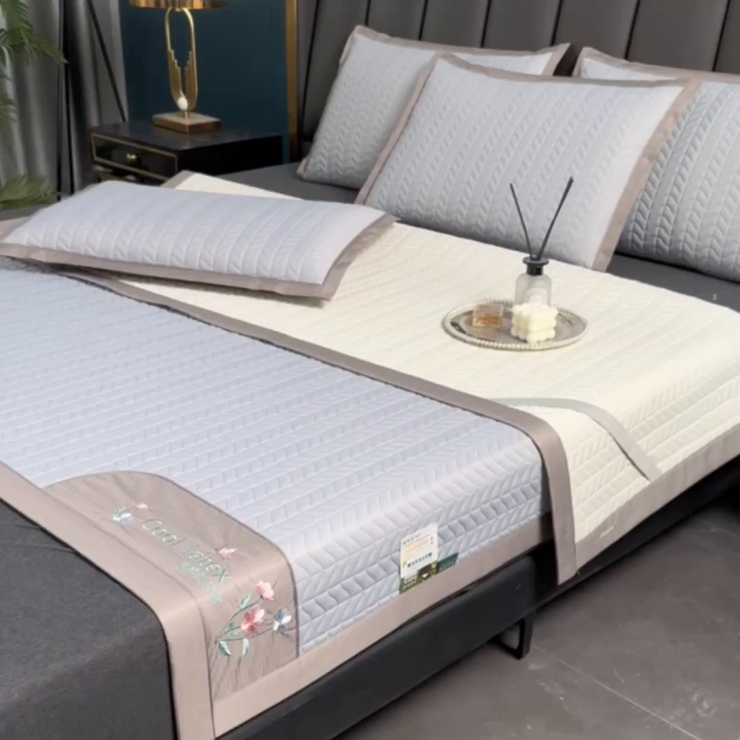 91家纺网 家纺一手货源 找家纺 小牛席业 2026新款凉感乳胶席系列-凉席藤席冰藤席竹席空调席草席冰丝席豆豆席乳胶席三件套 凉感乳胶席（浅灰）