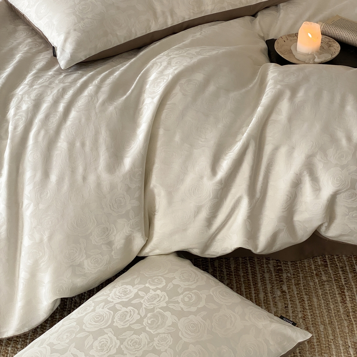 91家纺网 家纺一手货源 找家纺 玉宇阁家居 2026新款50支双股全棉纯棉贡缎大提花四件套 步步生花