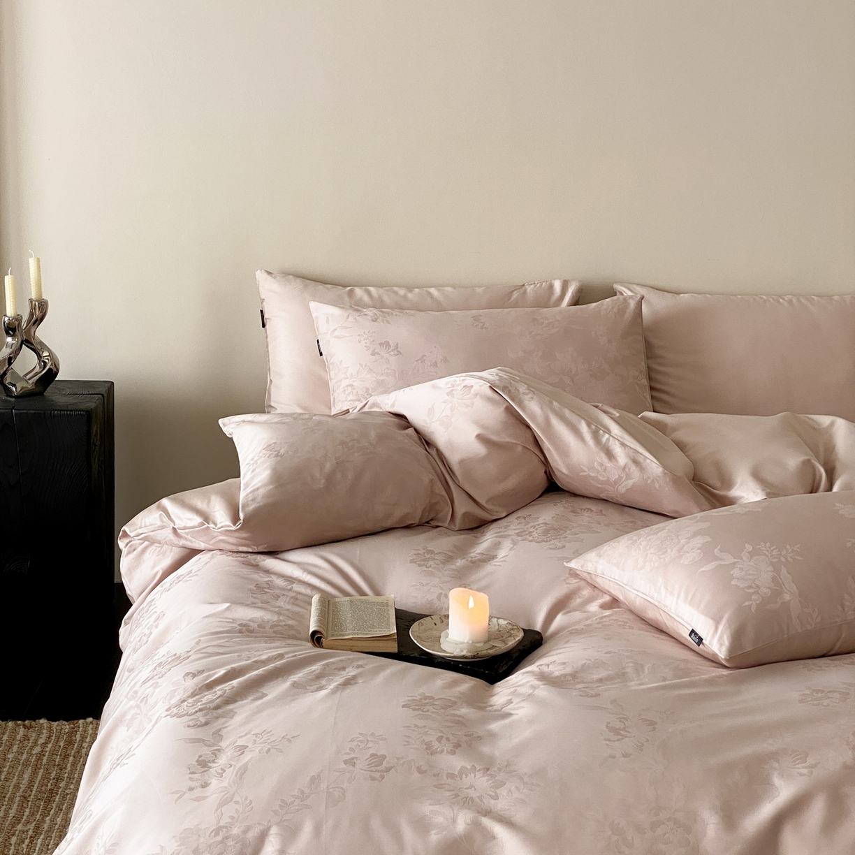 91家纺网 家纺一手货源 找家纺 玉宇阁家居 2026新款50支双股全棉纯棉贡缎大提花四件套 海瑟薇