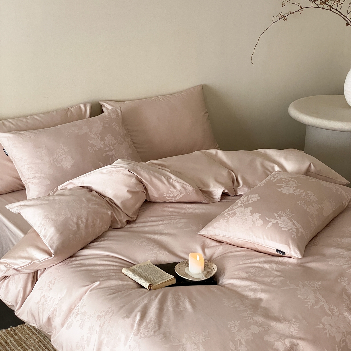 91家纺网 家纺一手货源 找家纺 玉宇阁家居 2026新款50支双股全棉纯棉贡缎大提花四件套 海瑟薇