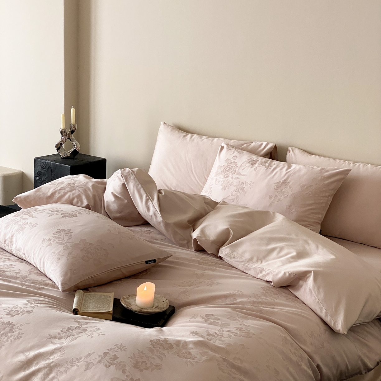 91家纺网 家纺一手货源 找家纺 玉宇阁家居 2026新款50支双股全棉纯棉贡缎大提花四件套 海瑟薇