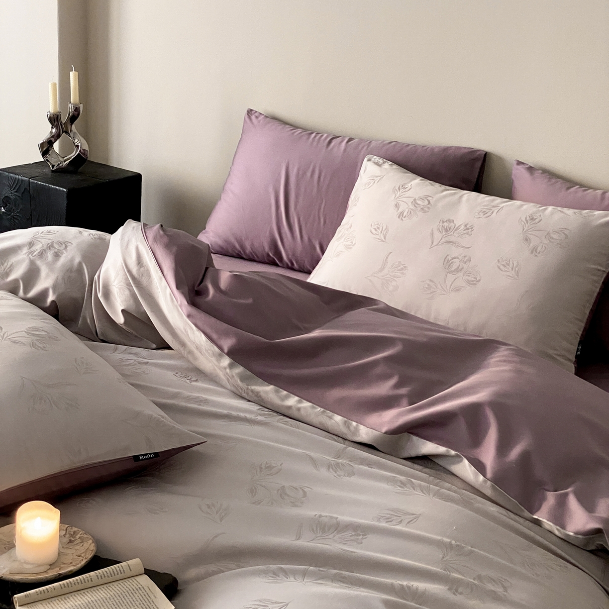 91家纺网 家纺一手货源 找家纺 玉宇阁家居 2026新款50支双股全棉纯棉贡缎大提花四件套 花期-雾紫