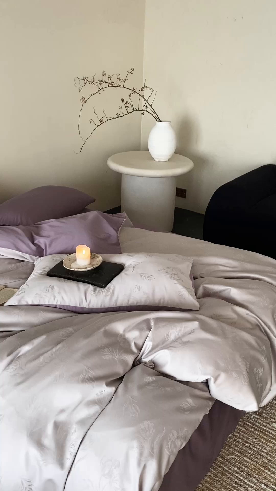 91家纺网 家纺一手货源 找家纺 玉宇阁家居 2026新款50支双股全棉纯棉贡缎大提花四件套 花期-雾紫