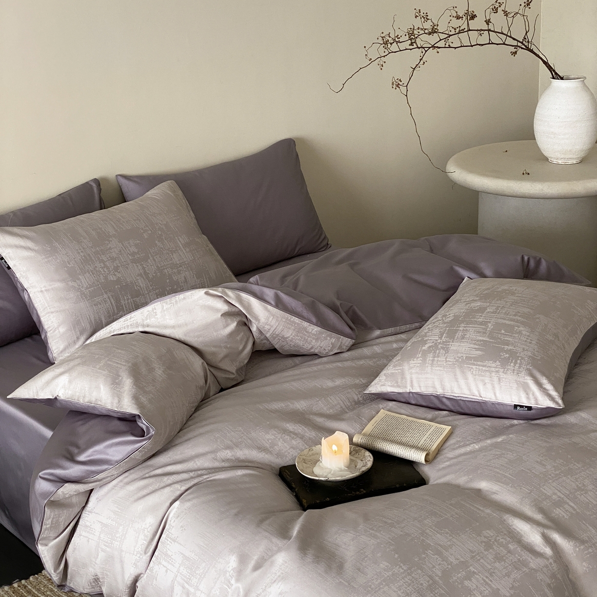 91家纺网 家纺一手货源 找家纺 玉宇阁家居 2026新款50支双股全棉纯棉贡缎大提花四件套 曼彻斯特-灰