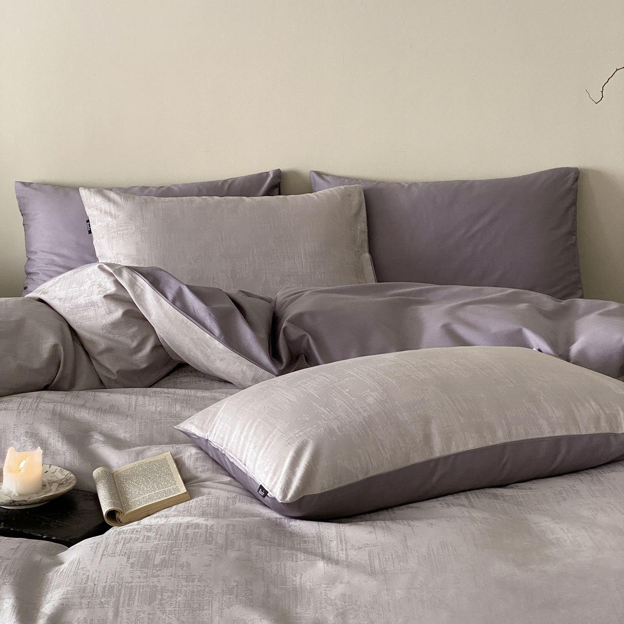 91家纺网 家纺一手货源 找家纺 玉宇阁家居 2026新款50支双股全棉纯棉贡缎大提花四件套 曼彻斯特-灰