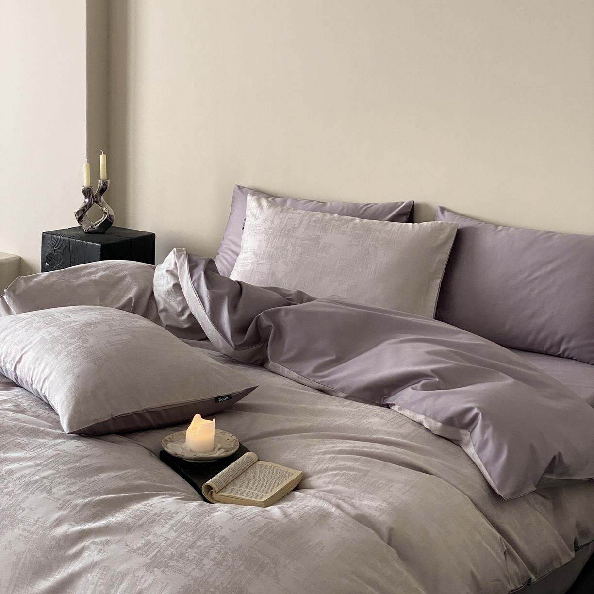 91家纺网 家纺一手货源 找家纺 玉宇阁家居 2026新款50支双股全棉纯棉贡缎大提花四件套 曼彻斯特-灰