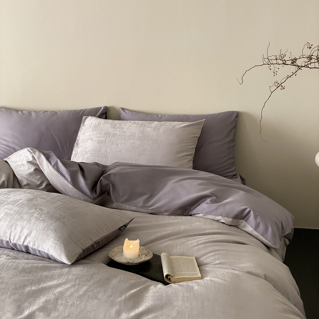 91家纺网 家纺一手货源 找家纺 玉宇阁家居 2026新款50支双股全棉纯棉贡缎大提花四件套 曼彻斯特-灰