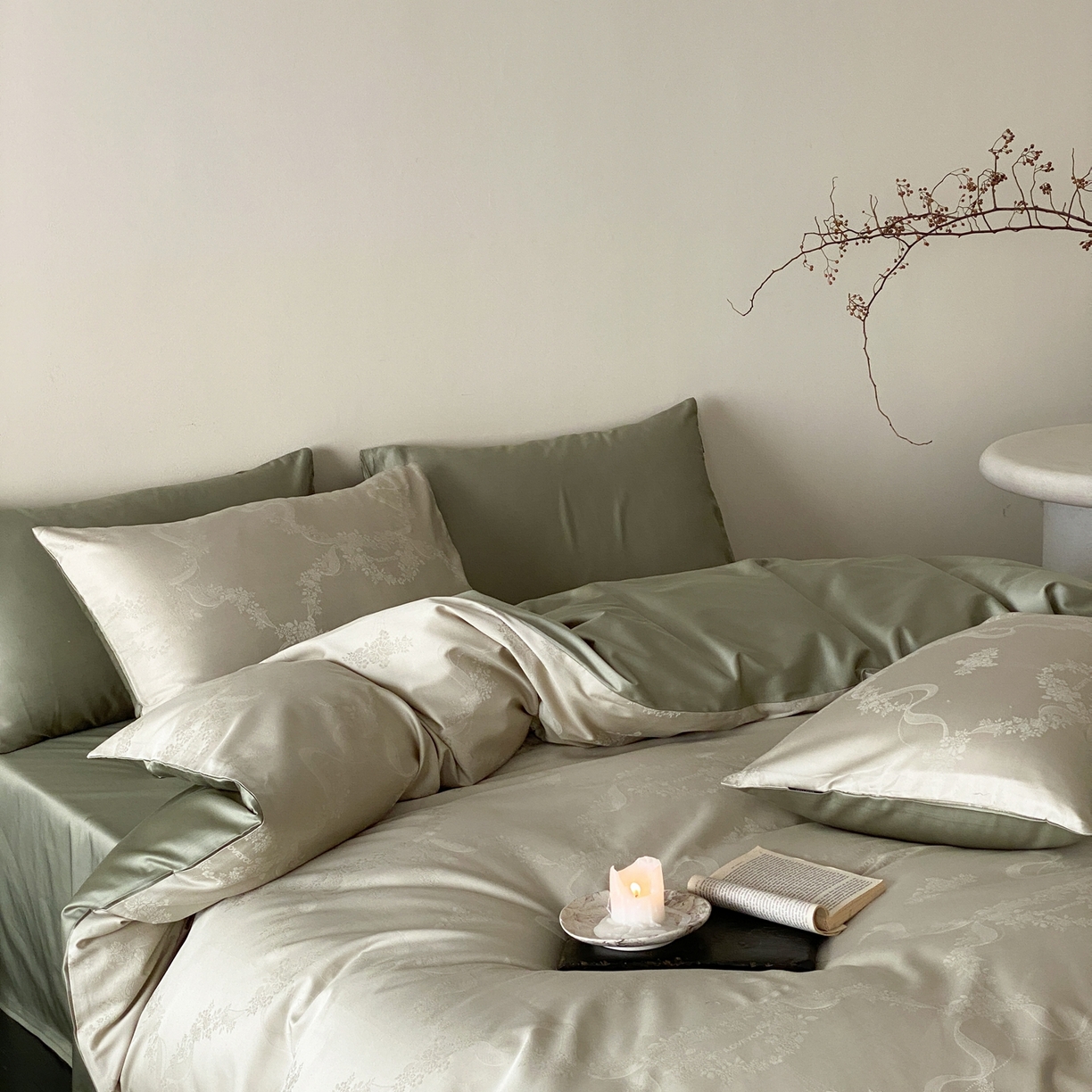 91家纺网 家纺一手货源 找家纺 玉宇阁家居 2026新款50支双股全棉纯棉贡缎大提花四件套 缈缈-岚