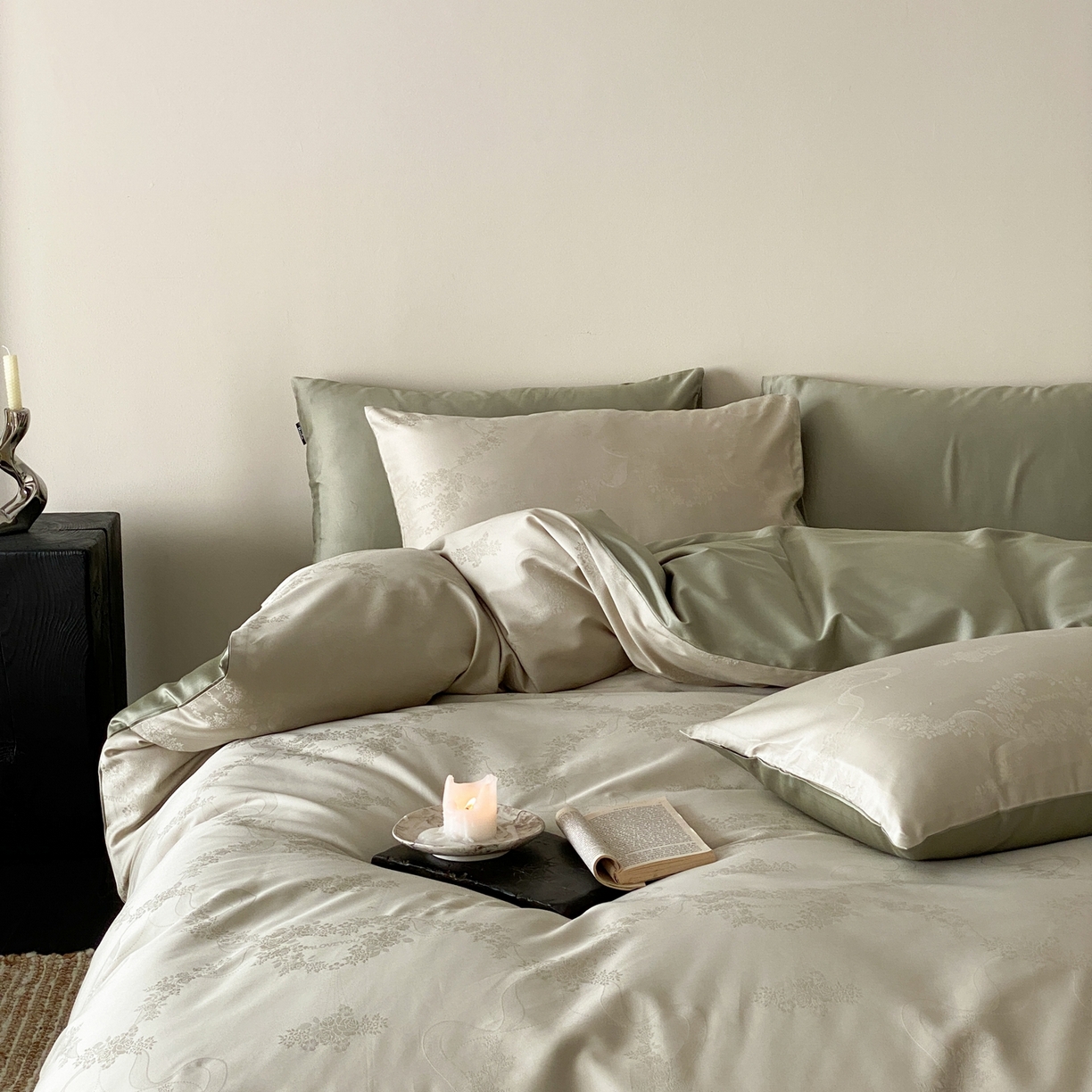 91家纺网 家纺一手货源 找家纺 玉宇阁家居 2026新款50支双股全棉纯棉贡缎大提花四件套 缈缈-岚