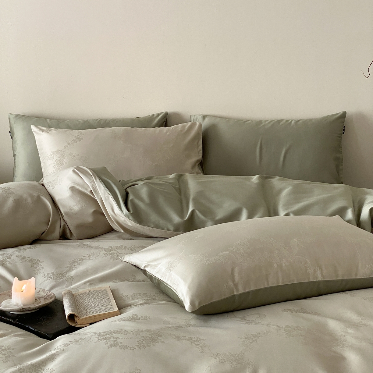 91家纺网 家纺一手货源 找家纺 玉宇阁家居 2026新款50支双股全棉纯棉贡缎大提花四件套 缈缈-岚