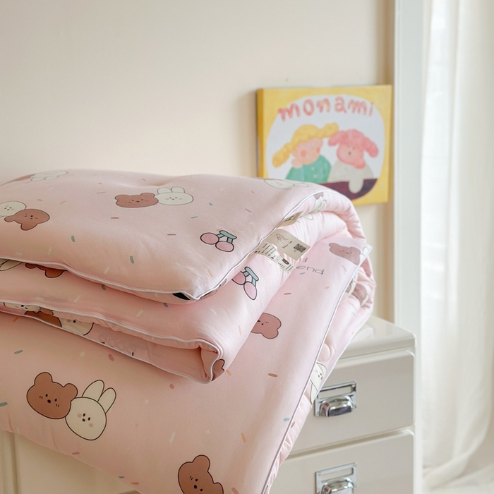 91家纺网 家纺一手货源 找家纺 暖生活 2026新款婴儿级牛奶针织棉大豆四季被冬被春秋被被子被芯好朋友