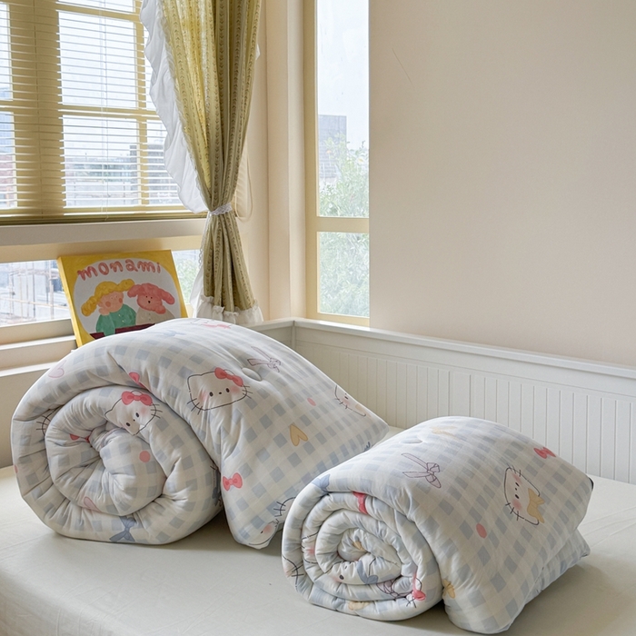 91家纺网 家纺一手货源 找家纺 暖生活 2026新款婴儿级牛奶针织棉大豆四季被冬被春秋被被子被芯蓝格凯蒂