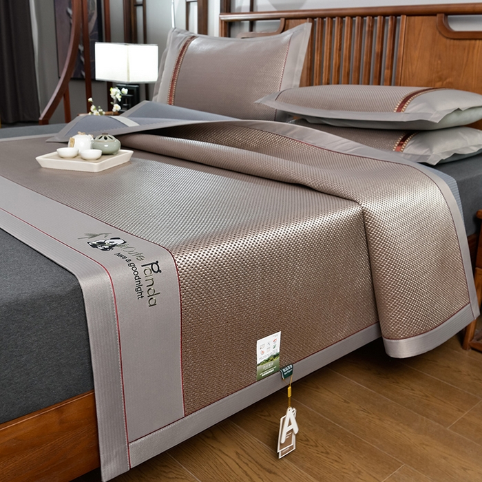 91家纺网 家纺一手货源 找家纺 小牛席业 2026新款加厚款-经典熊猫冰藤席系列-凉席藤席冰藤席竹席空调席草席冰丝席豆豆席乳胶席三件套 加厚款-经典熊猫冰藤席（香槟）