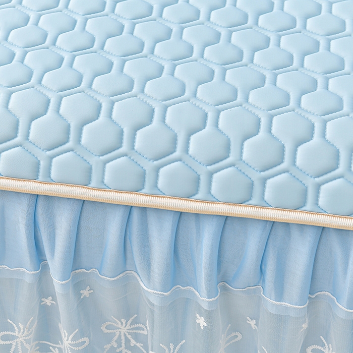 91家纺网 家纺一手货源 找家纺 畅畅家纺 2026新款凉感丝唯美床裙夏被凉席三件套夏被四件套 唯美-天蓝