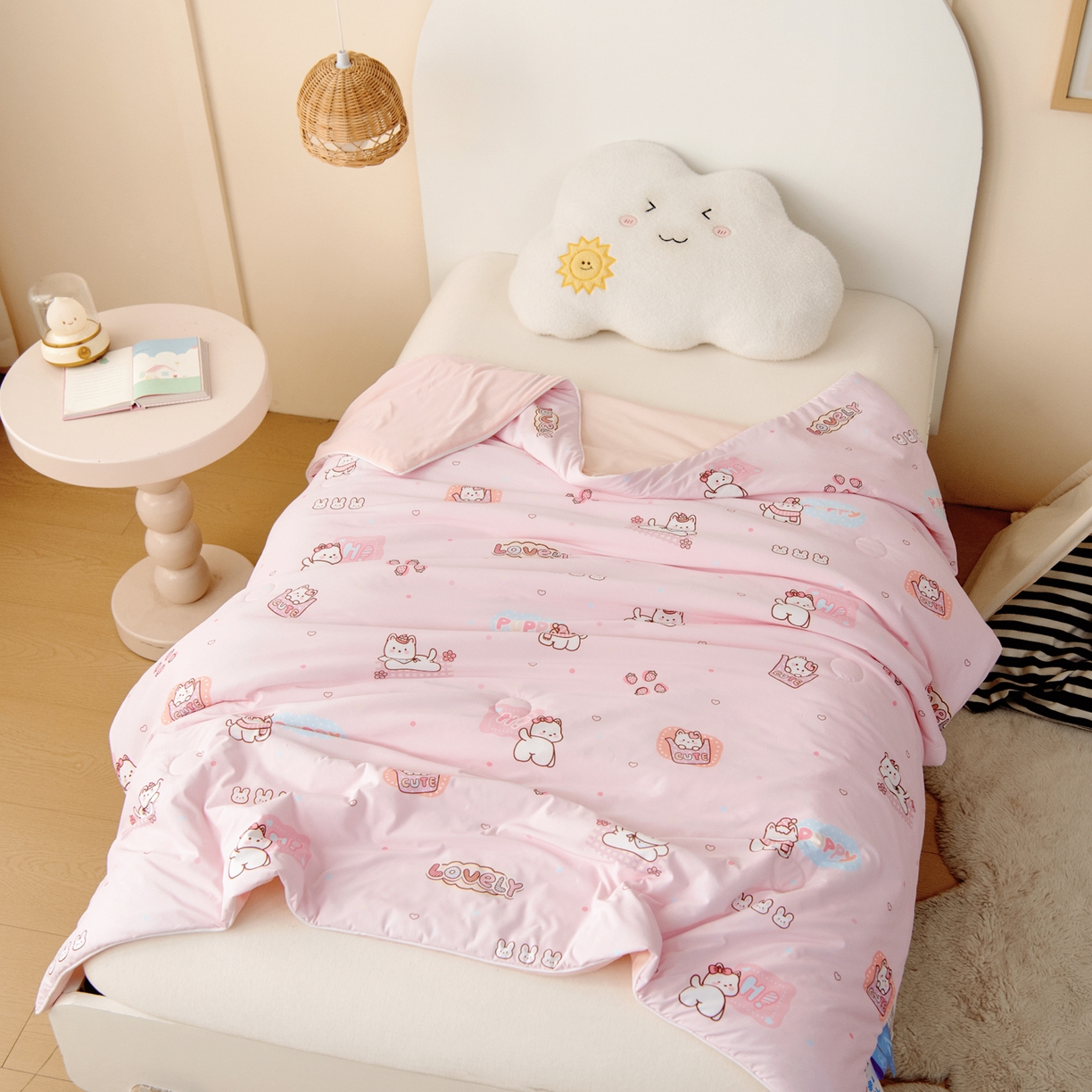 91家纺网 家纺一手货源 找家纺 御棉坊 御棉坊2026圆网A类凉感幼儿园夏凉被宝宝午睡薄被子儿童空调被夏被 草莓小猫