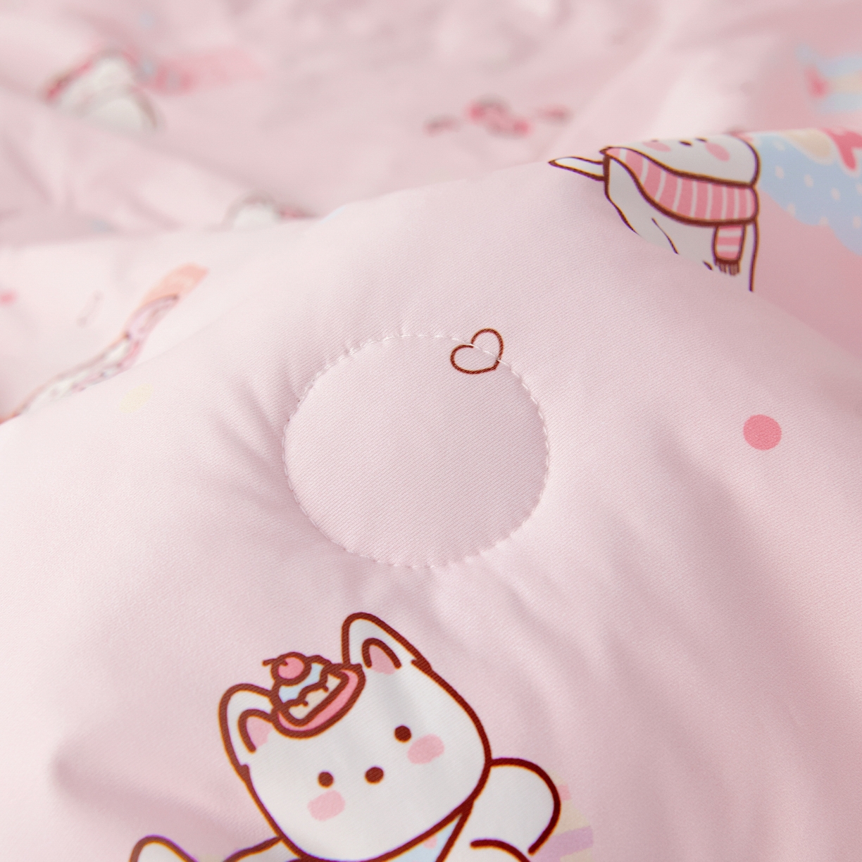 91家纺网 家纺一手货源 找家纺 御棉坊 御棉坊2026圆网A类凉感幼儿园夏凉被宝宝午睡薄被子儿童空调被夏被 草莓小猫