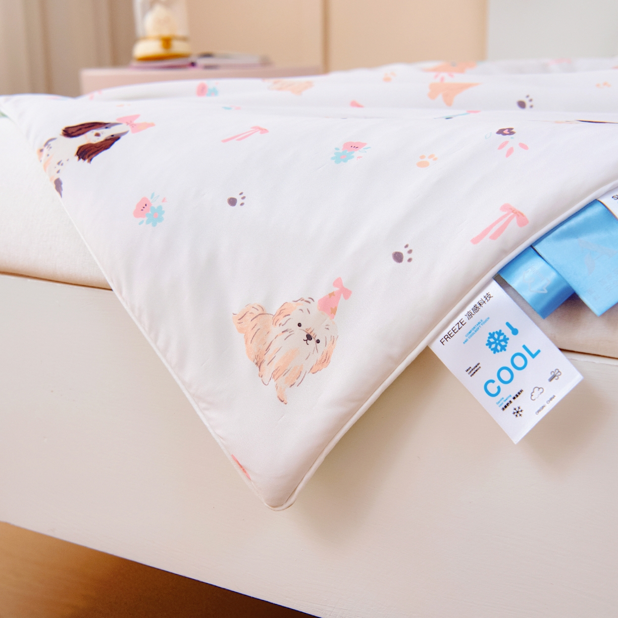 91家纺网 家纺一手货源 找家纺 御棉坊 御棉坊2026圆网A类凉感幼儿园夏凉被宝宝午睡薄被子儿童空调被夏被 狗狗聚会