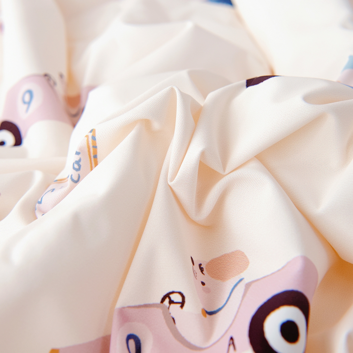 91家纺网 家纺一手货源 找家纺 御棉坊 御棉坊2026圆网A类凉感幼儿园夏凉被宝宝午睡薄被子儿童空调被夏被 波比赛车-米