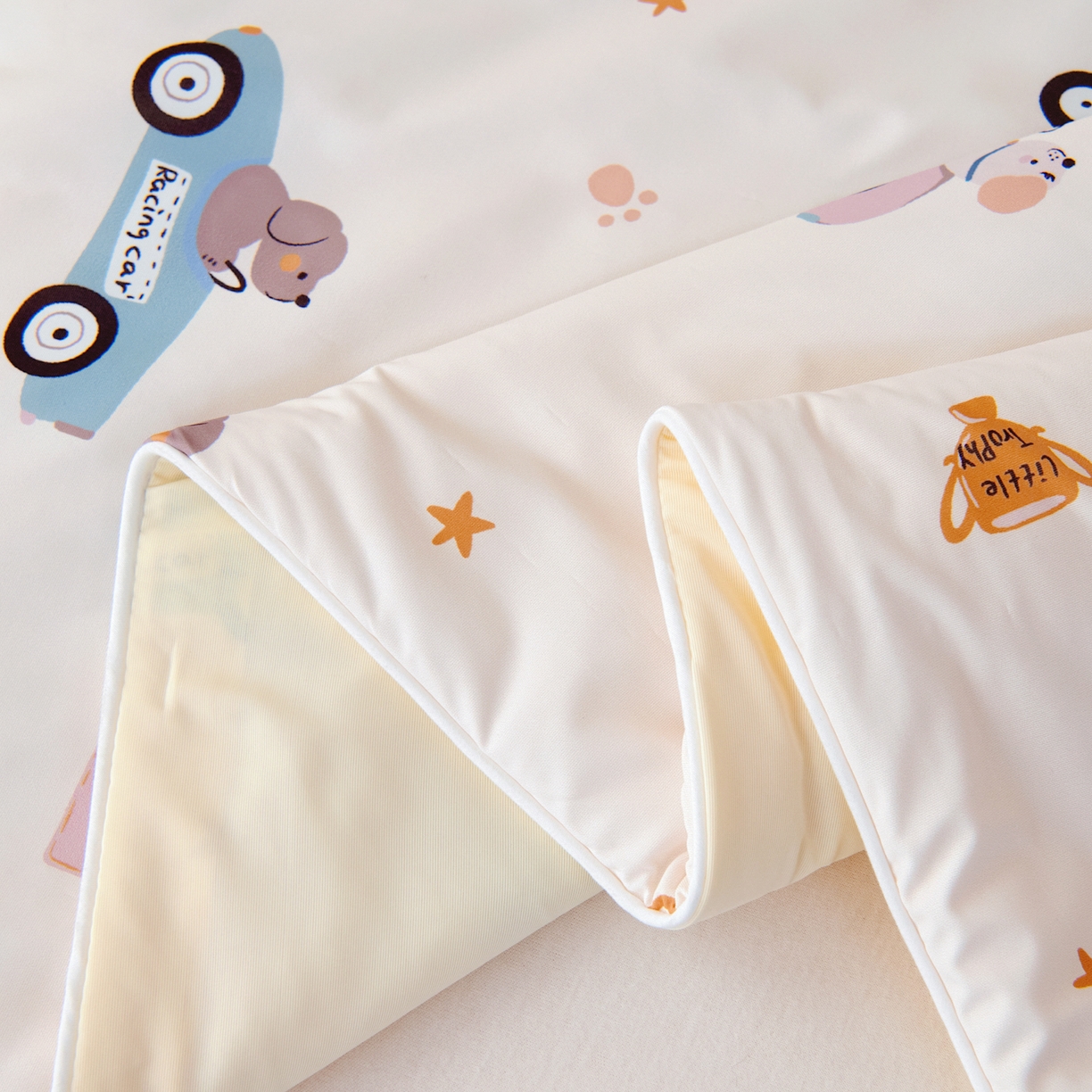 91家纺网 家纺一手货源 找家纺 御棉坊 御棉坊2026圆网A类凉感幼儿园夏凉被宝宝午睡薄被子儿童空调被夏被 波比赛车-米