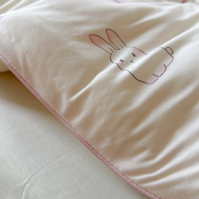 91家纺网 家纺一手货源 找家纺 暖生活 2026新款婴儿级牛奶针织棉大豆四季被冬被春秋被被子被芯小兔兔