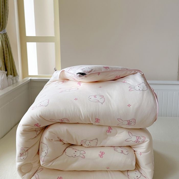 91家纺网 家纺一手货源 找家纺 暖生活 2026新款婴儿级牛奶针织棉大豆四季被冬被春秋被被子被芯小兔兔