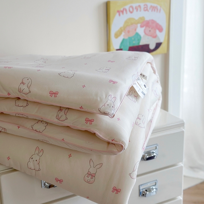 91家纺网 家纺一手货源 找家纺 暖生活 2026新款婴儿级牛奶针织棉大豆四季被冬被春秋被被子被芯小兔兔