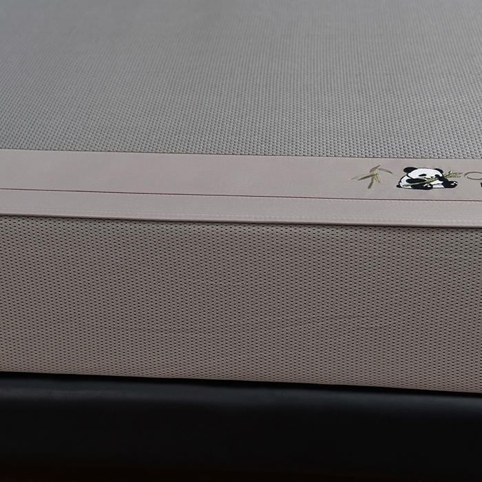 91家纺网 家纺一手货源 找家纺 小牛席业 2026新款加厚款-经典熊猫冰藤席（床笠款）凉席藤席冰藤席竹席空调席草席冰丝席豆豆席乳胶席三件套 加厚款-熊猫冰藤席（床笠款）-黑咖