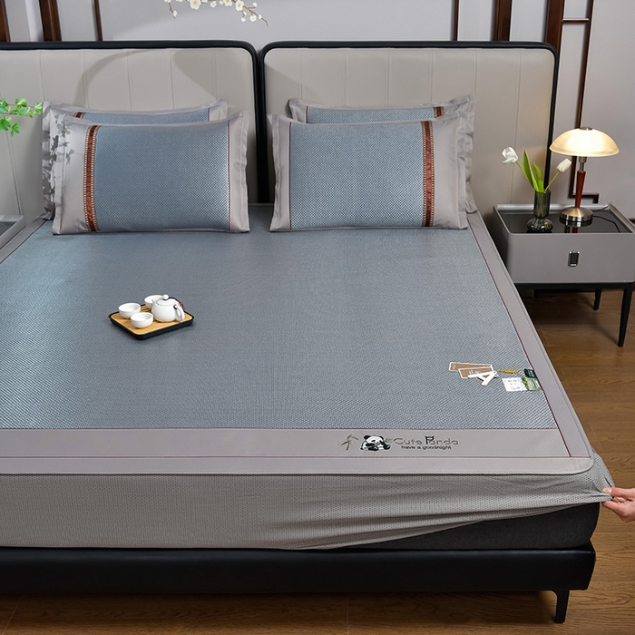 91家纺网 家纺一手货源 找家纺 小牛席业 2026新款加厚款-经典熊猫冰藤席（床笠款）凉席藤席冰藤席竹席空调席草席冰丝席豆豆席乳胶席三件套 加厚款-熊猫冰藤席（床笠款）-蓝色